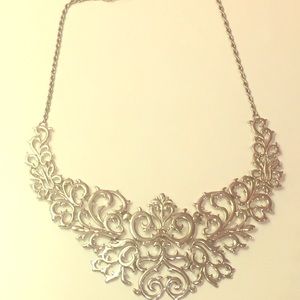 Silver royal design necklace